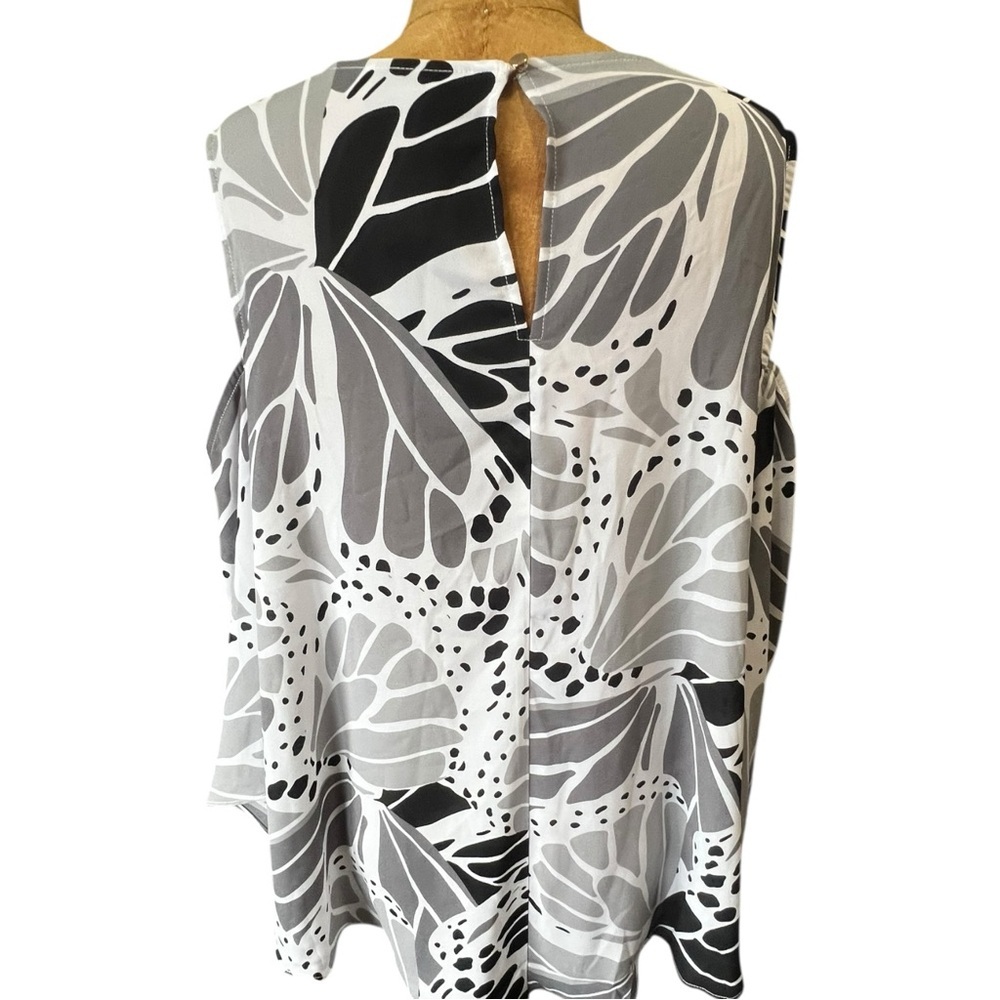 BOLD elements Monochrome Cold Shoulder Floral Blouse NWT XL - Picture 5 of 10
